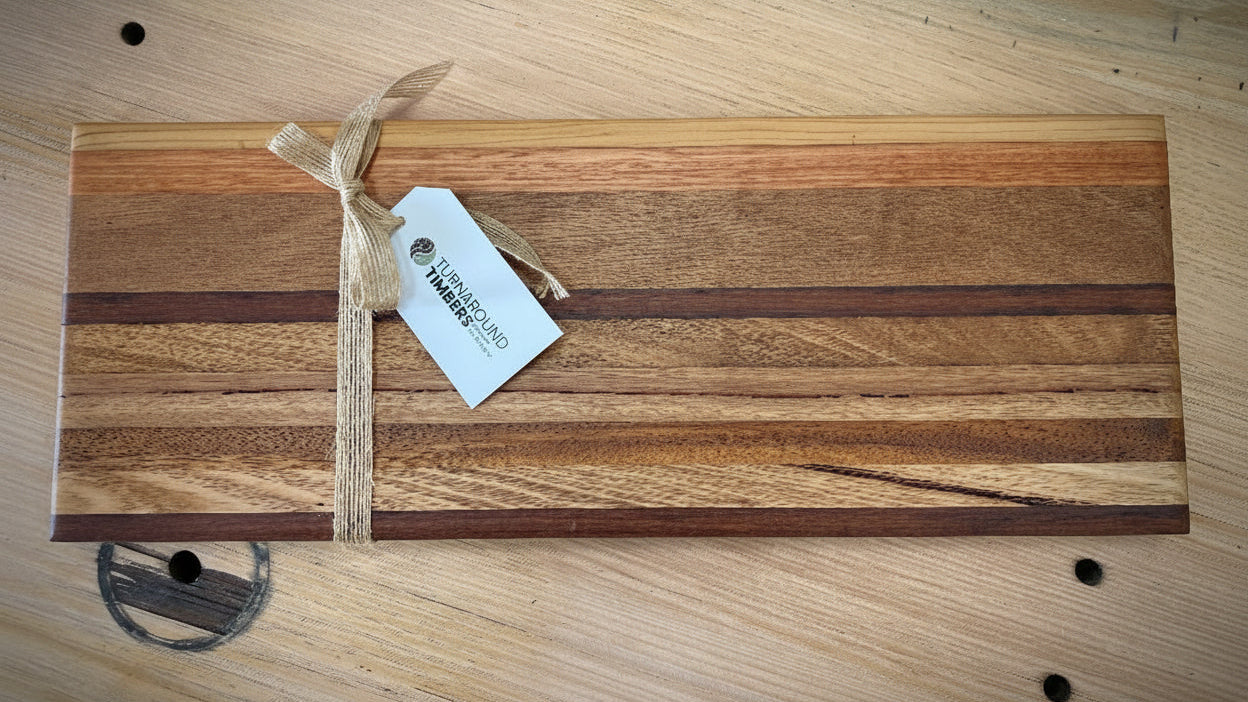 Beautiful serving board (recycled) 480mm x 180mm